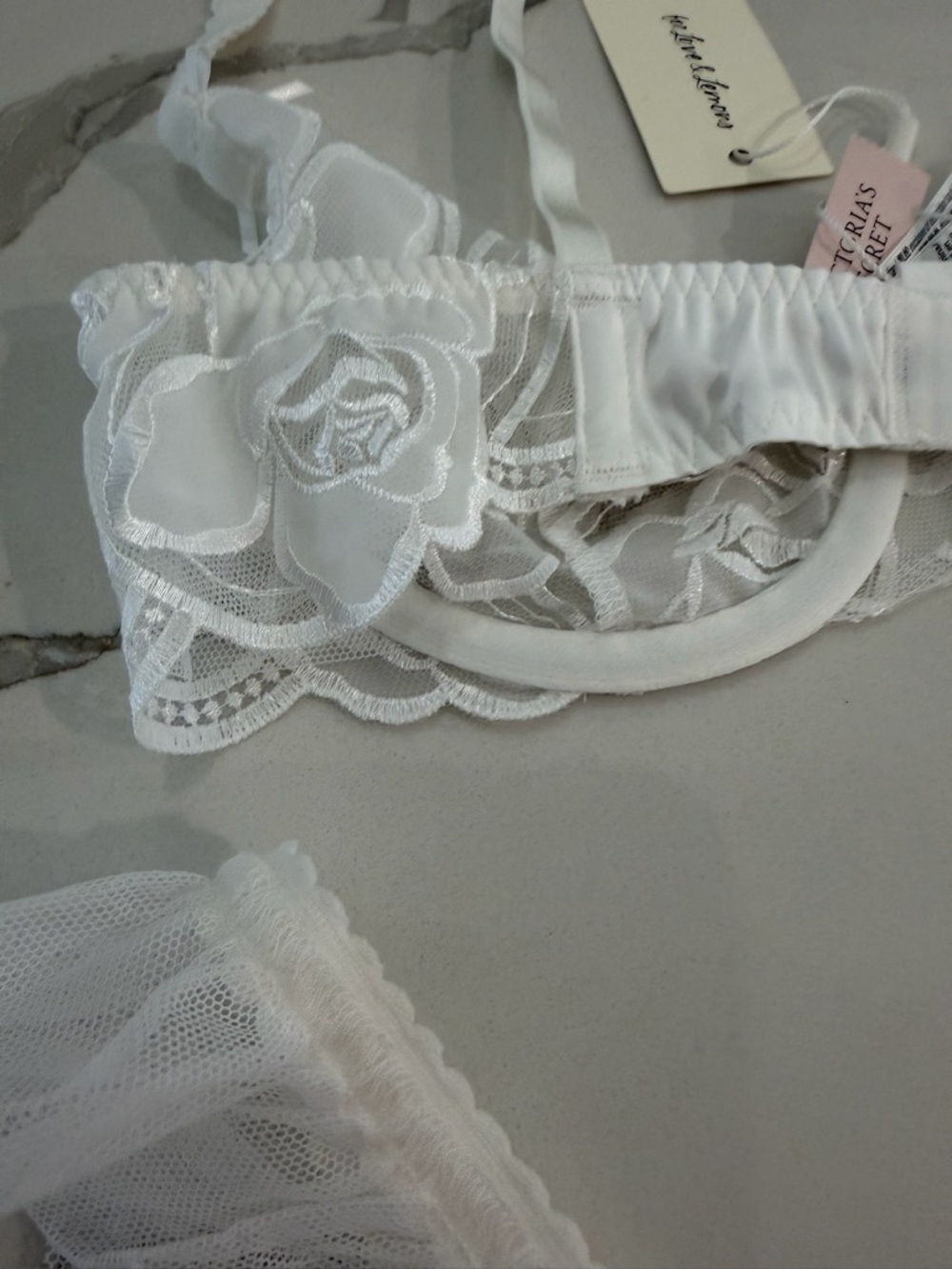 NWT For Love & Lemons Blushing Blooms bra and panty set size 32B/S - Picture 6 of 7